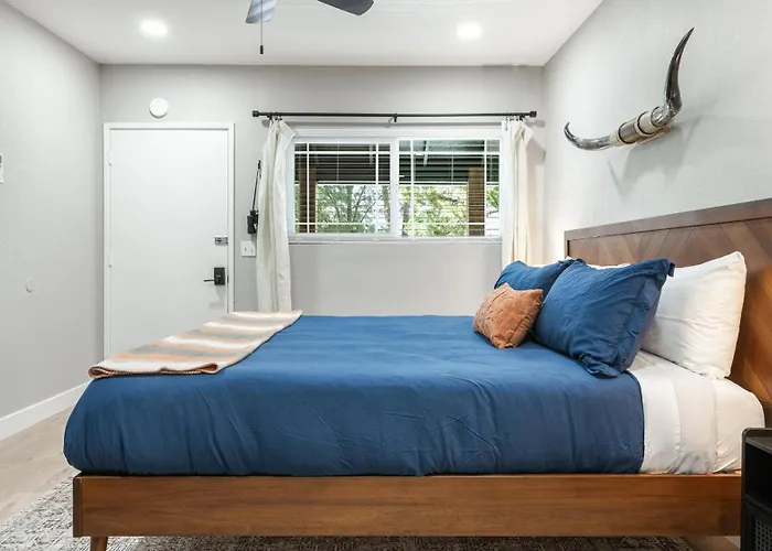 The Tokopah Sequoia Motel Rm 1